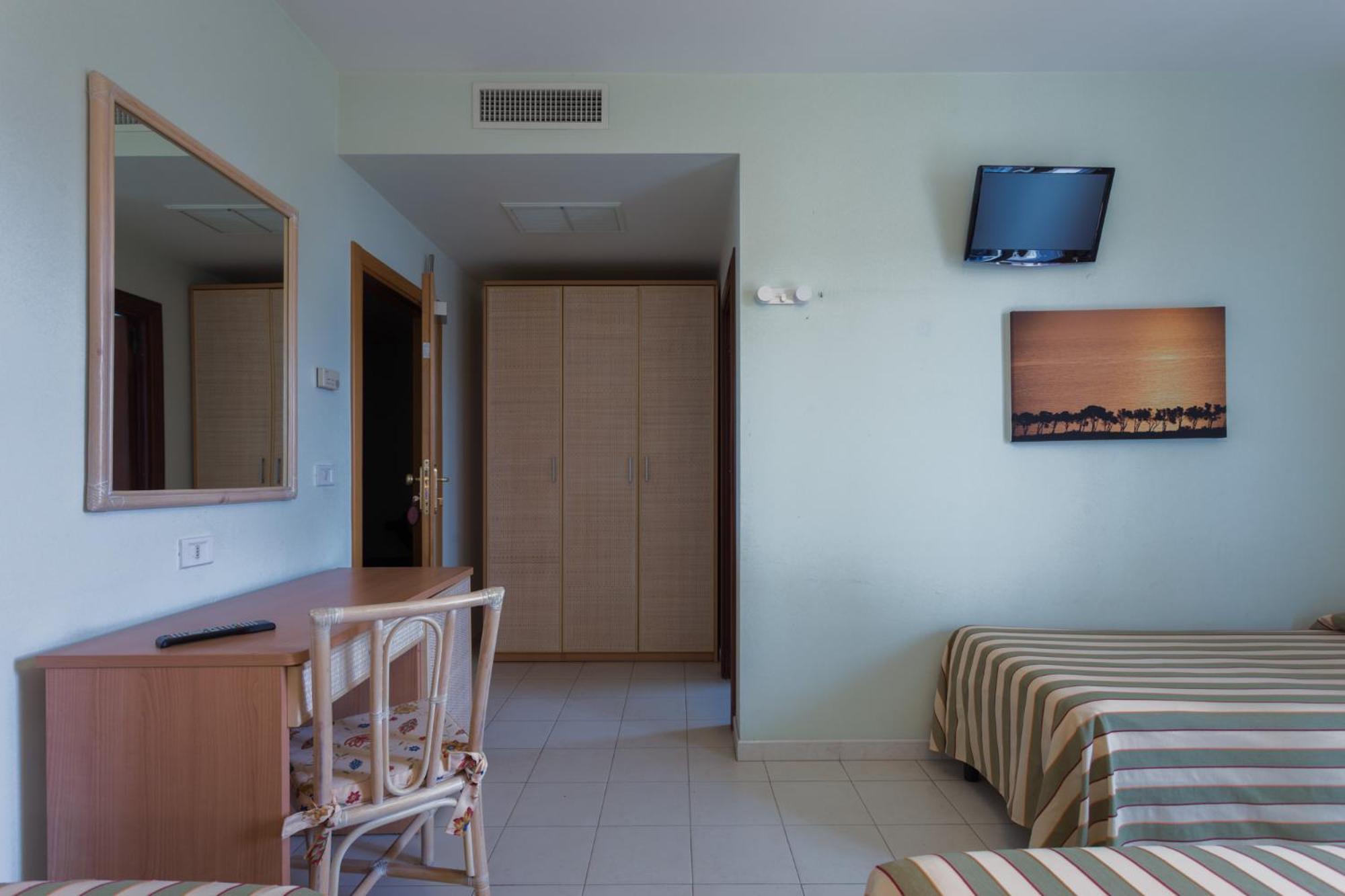 Hotel Jollino Pineto Dış mekan fotoğraf
