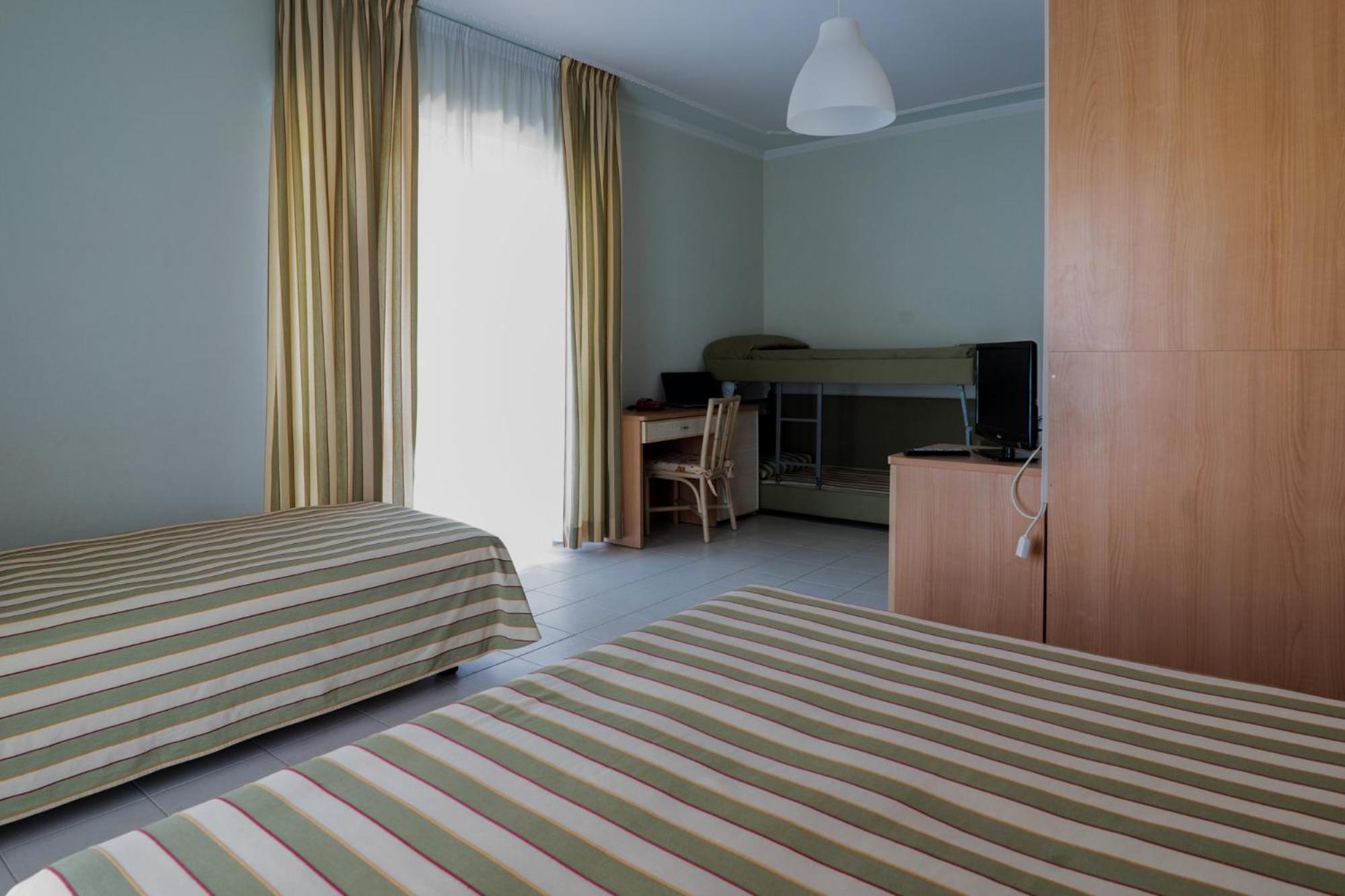 Hotel Jollino Pineto Dış mekan fotoğraf